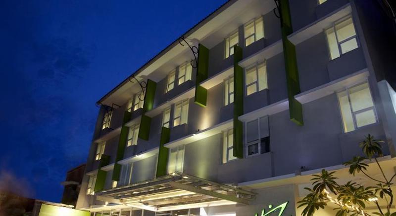 Whiz Hotel Malioboro Yogyakarta Exteriér fotografie
